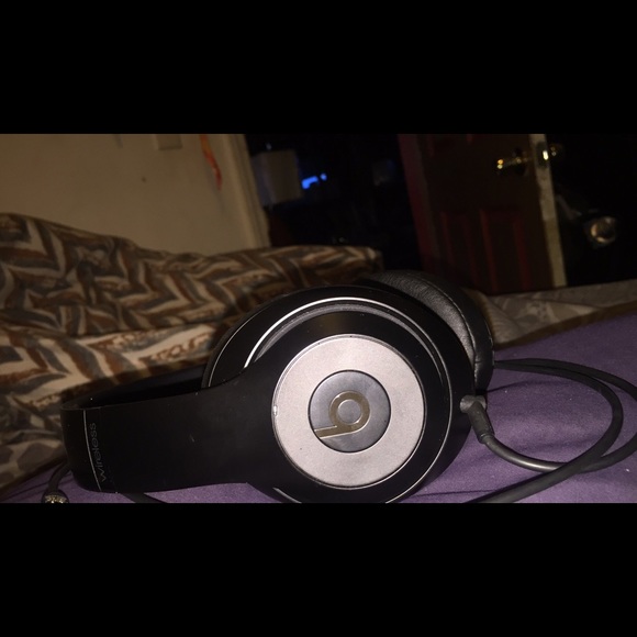 BEATSBYDRE ( STUDIO 3 ) - Picture 2 of 5